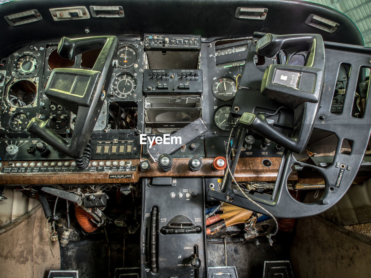 CLOSE-UP OF OLD AIRPLANE AT AIRPORT