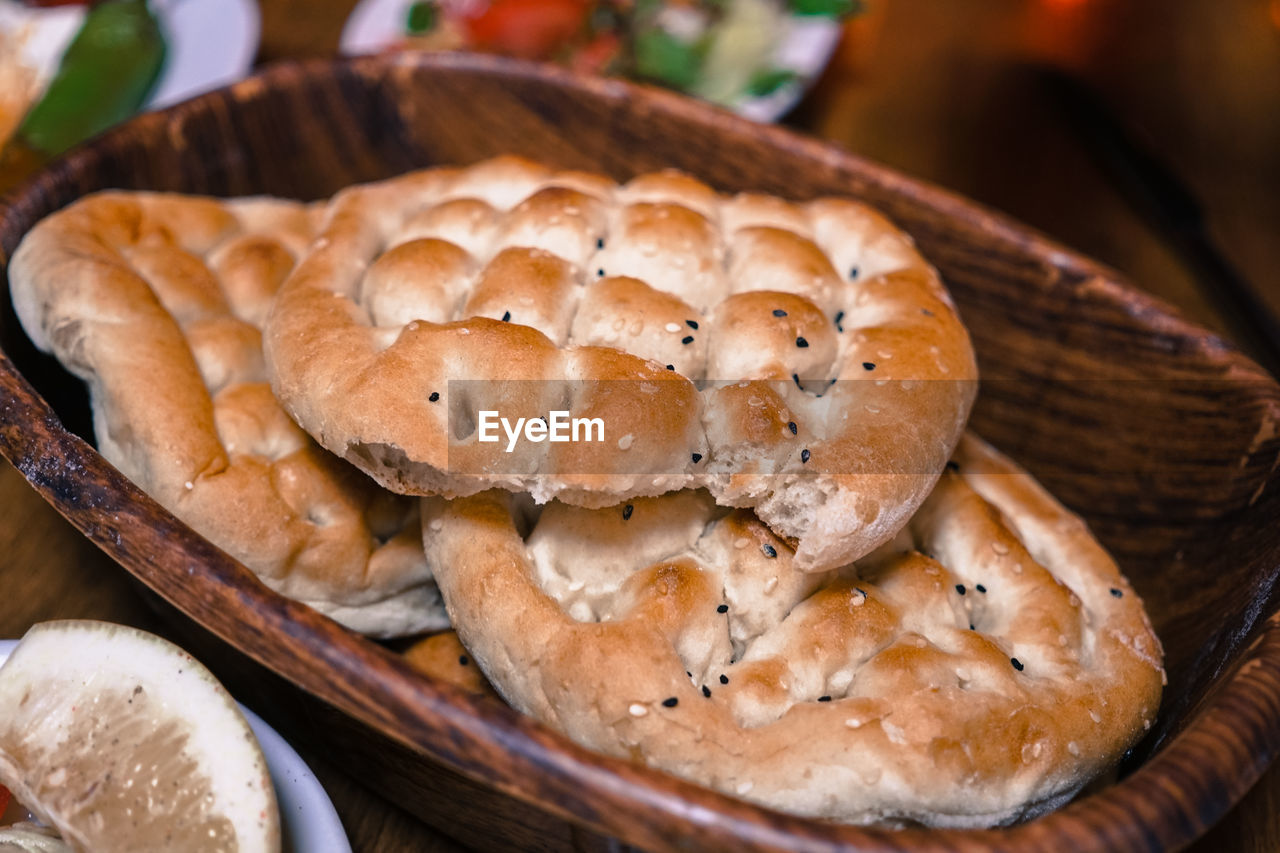 Ramazan pidesi, traditional soft leavened turkish bread