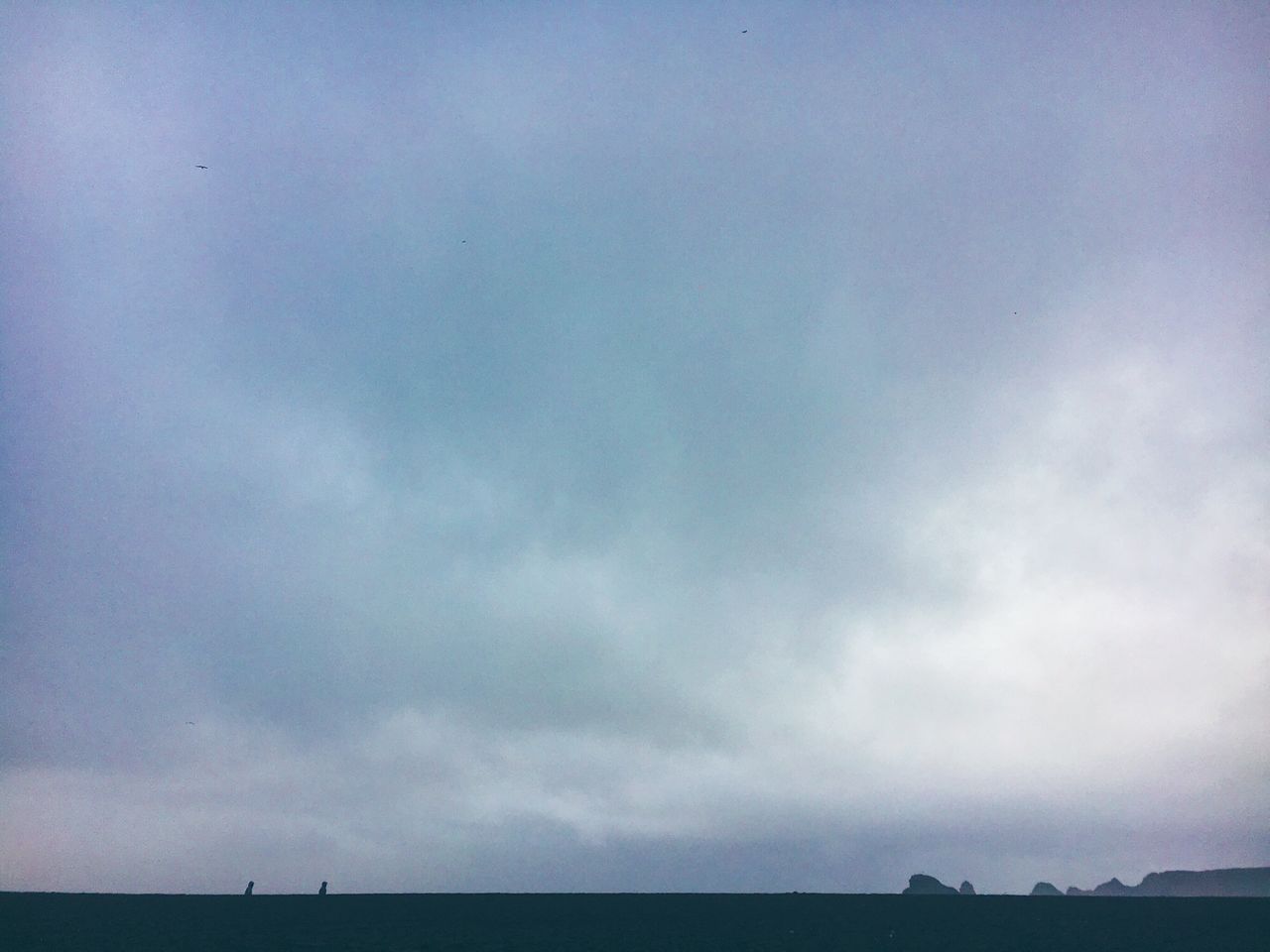 IDYLLIC VIEW OF SEA AGAINST SKY