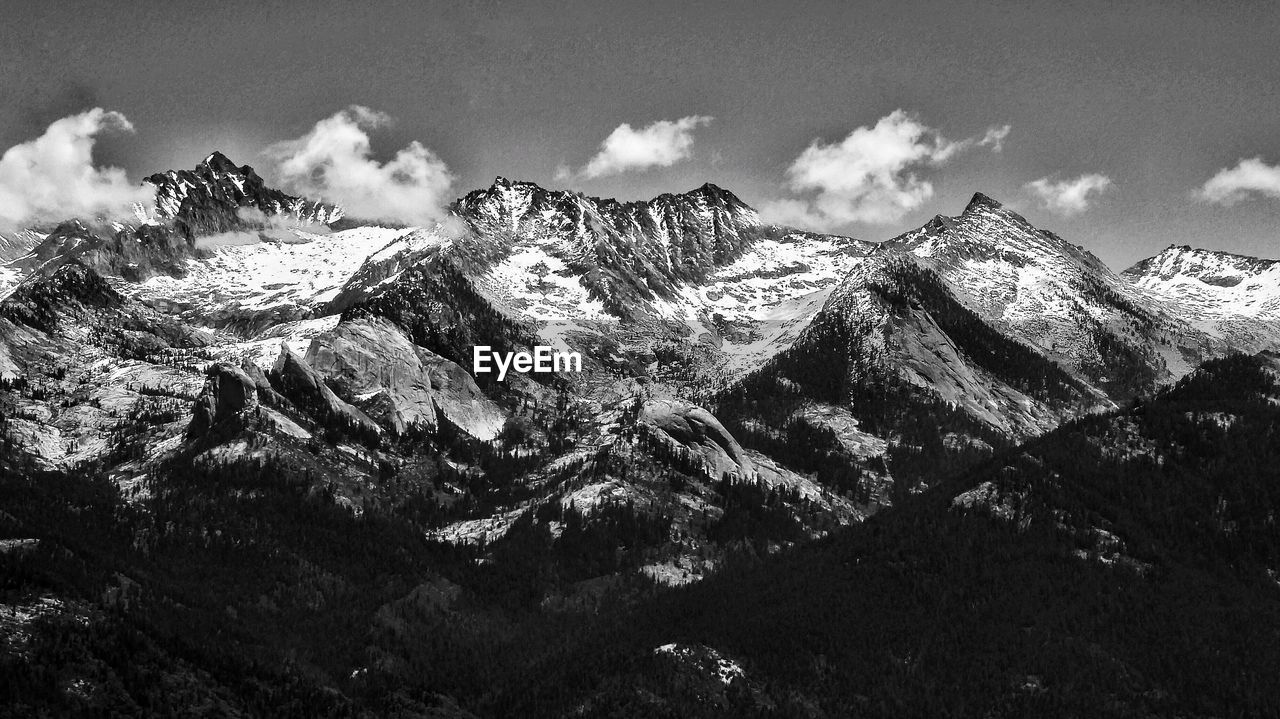 SCENIC VIEW OF SNOWCAPPED MOUNTAIN AGAINST SKY