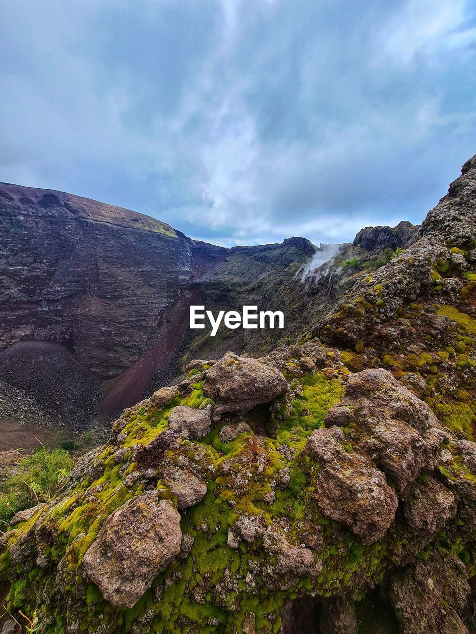 SCENIC VIEW OF LAND AGAINST SKY