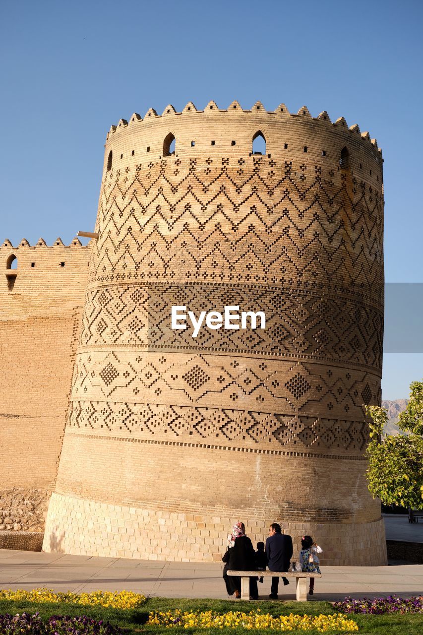 LOW ANGLE VIEW OF HISTORICAL BUILDING AGAINST SKY