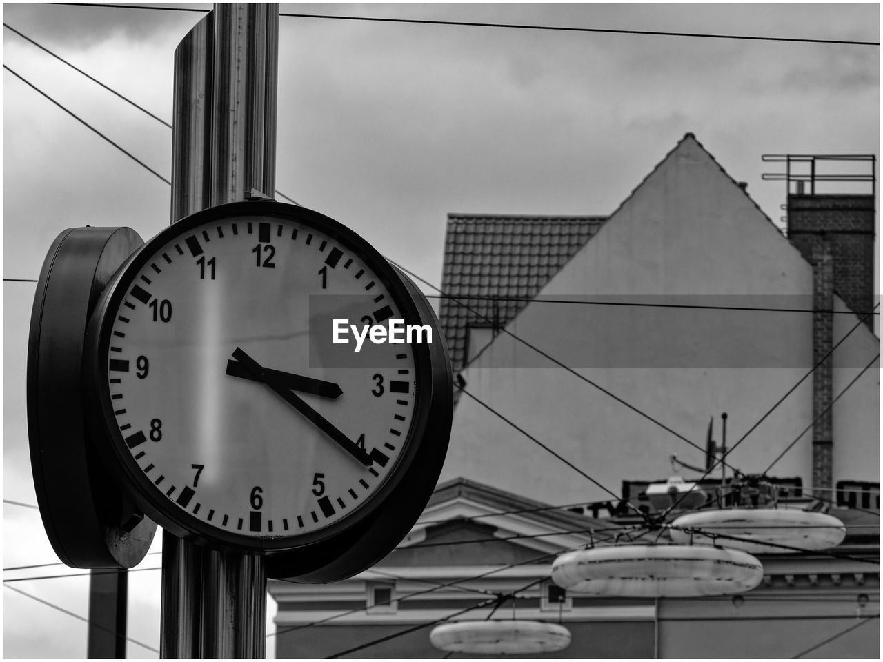 clock, time, black and white, monochrome photography, clock face, wall clock, minute hand, architecture, monochrome, no people, built structure, building exterior, instrument of time, shape, geometric shape, number