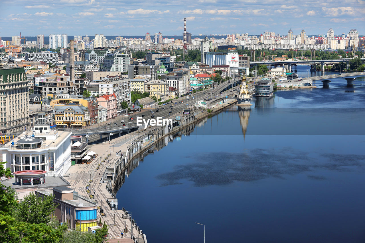 Beautiful embankment of the dnipro in kyiv on a sunny summer day. 06.04.2023. kyiv. ukraine.