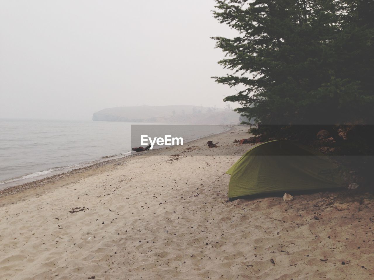 VIEW OF SEA AGAINST CLEAR SKY