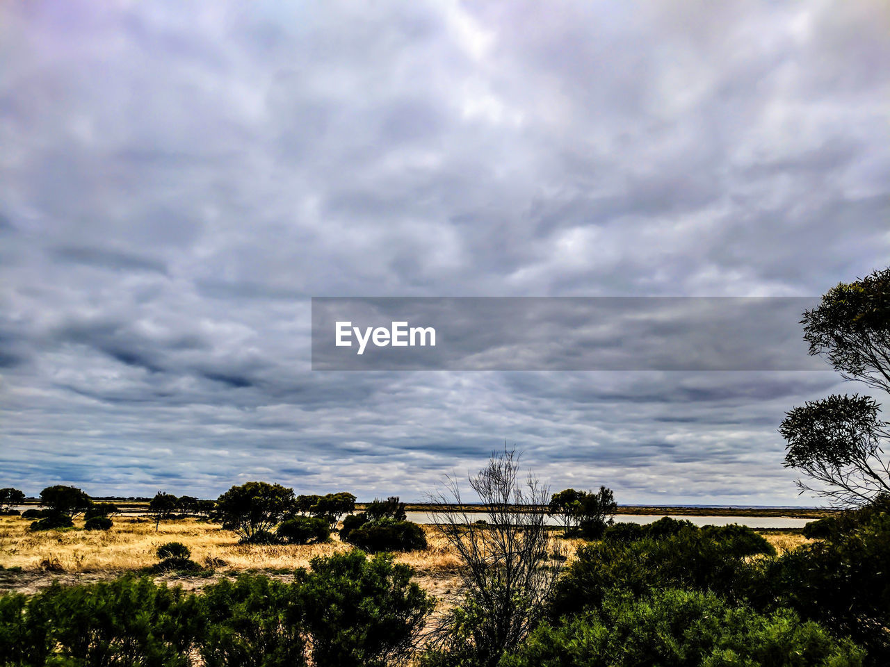 SCENIC VIEW OF DRAMATIC SKY