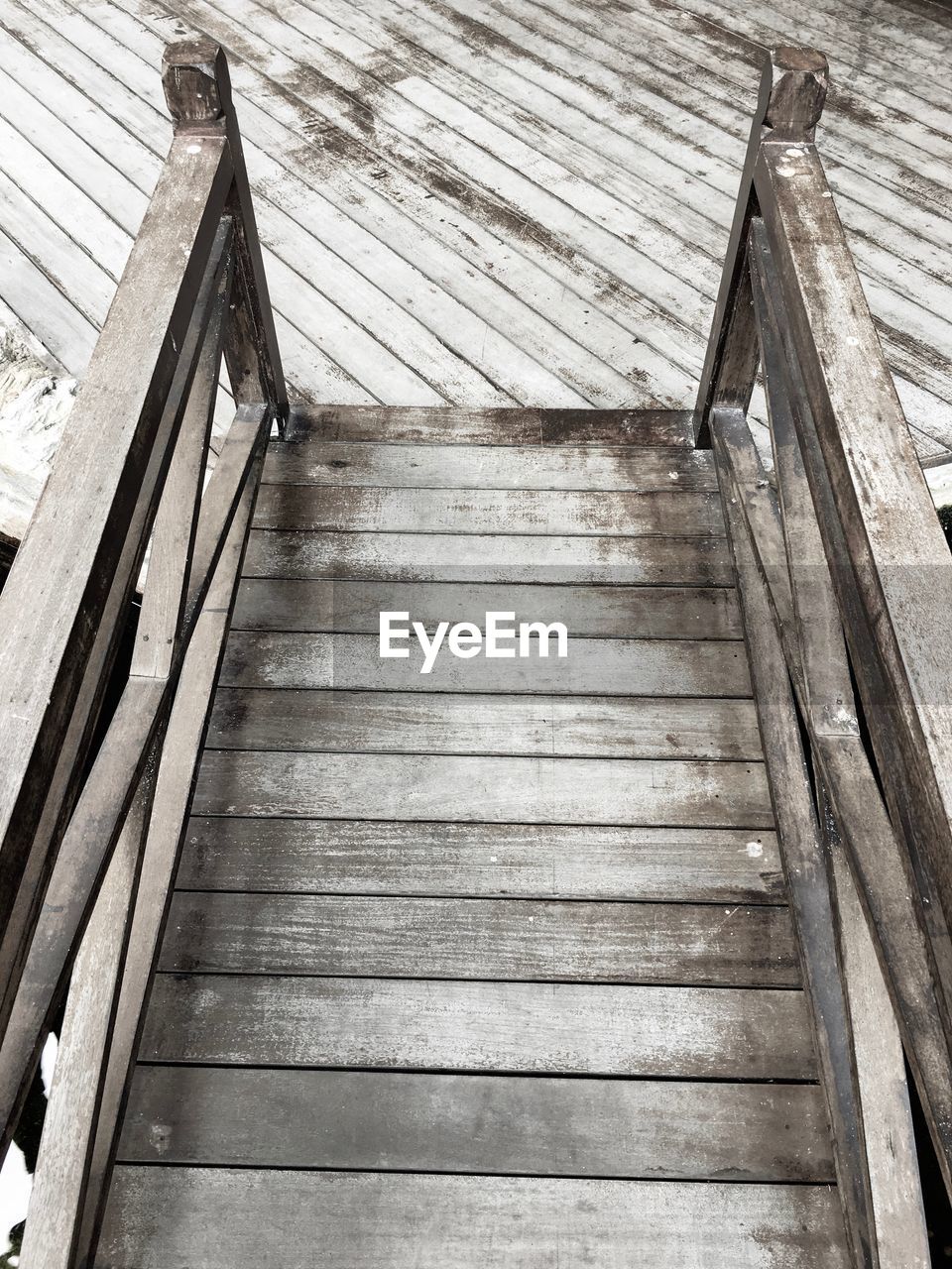 LOW ANGLE VIEW OF WOODEN STEPS