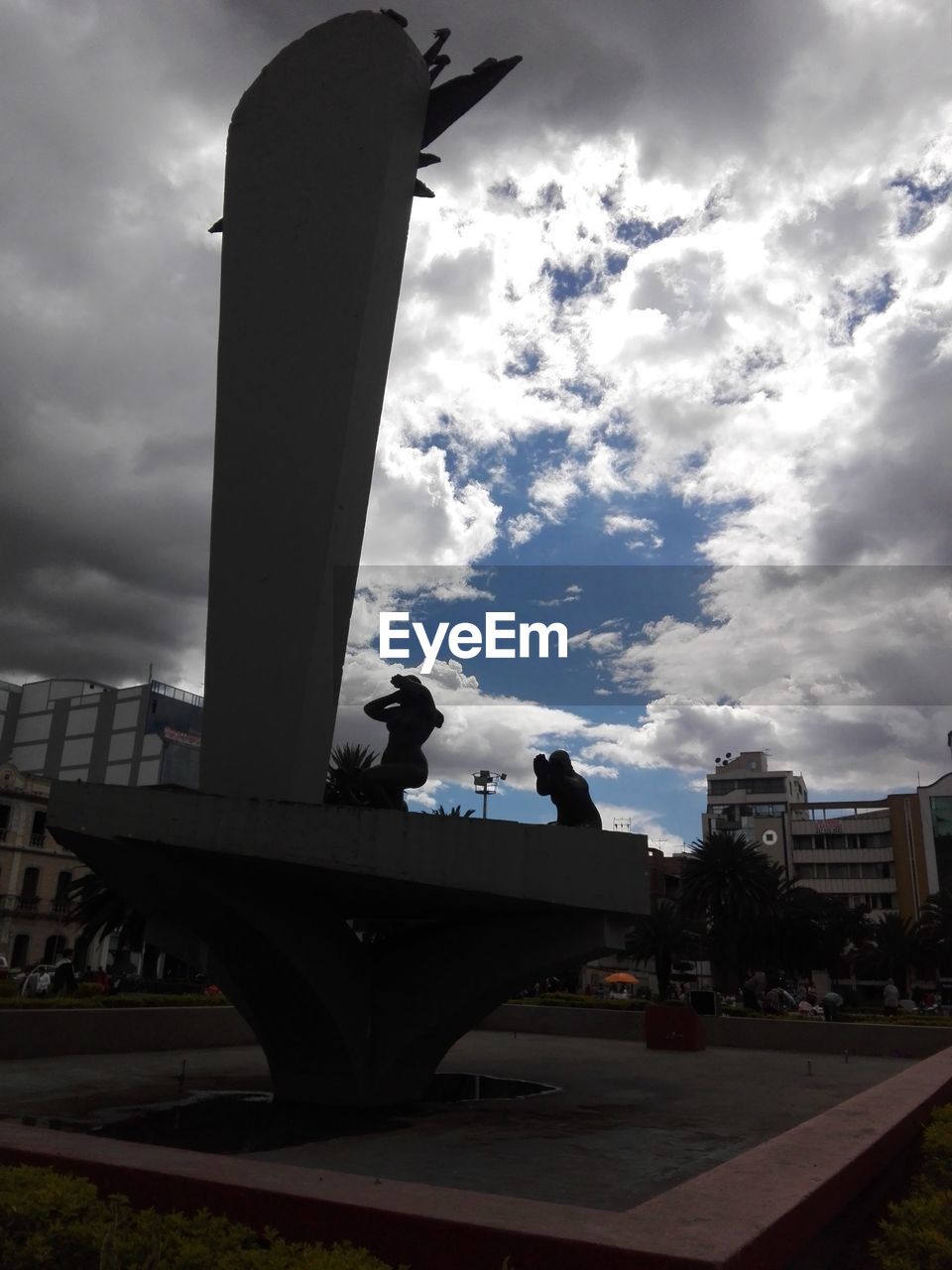 LOW ANGLE VIEW OF BRIDGE AGAINST SKY