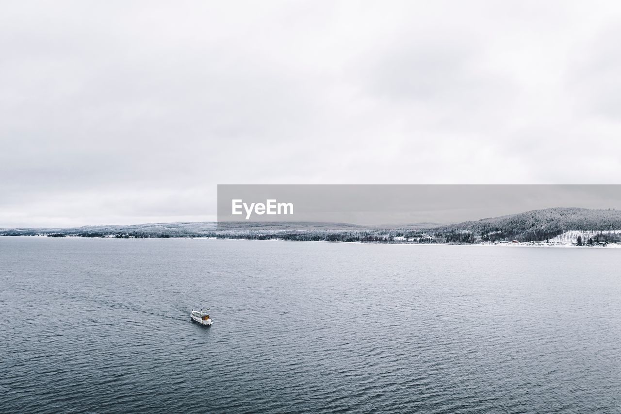 VIEW OF SEA AGAINST SKY