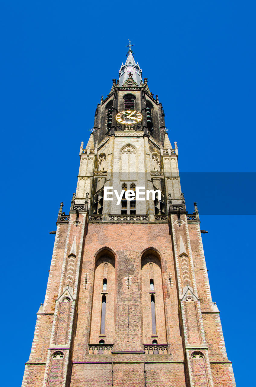 LOW ANGLE VIEW OF CATHEDRAL AGAINST CLEAR SKY