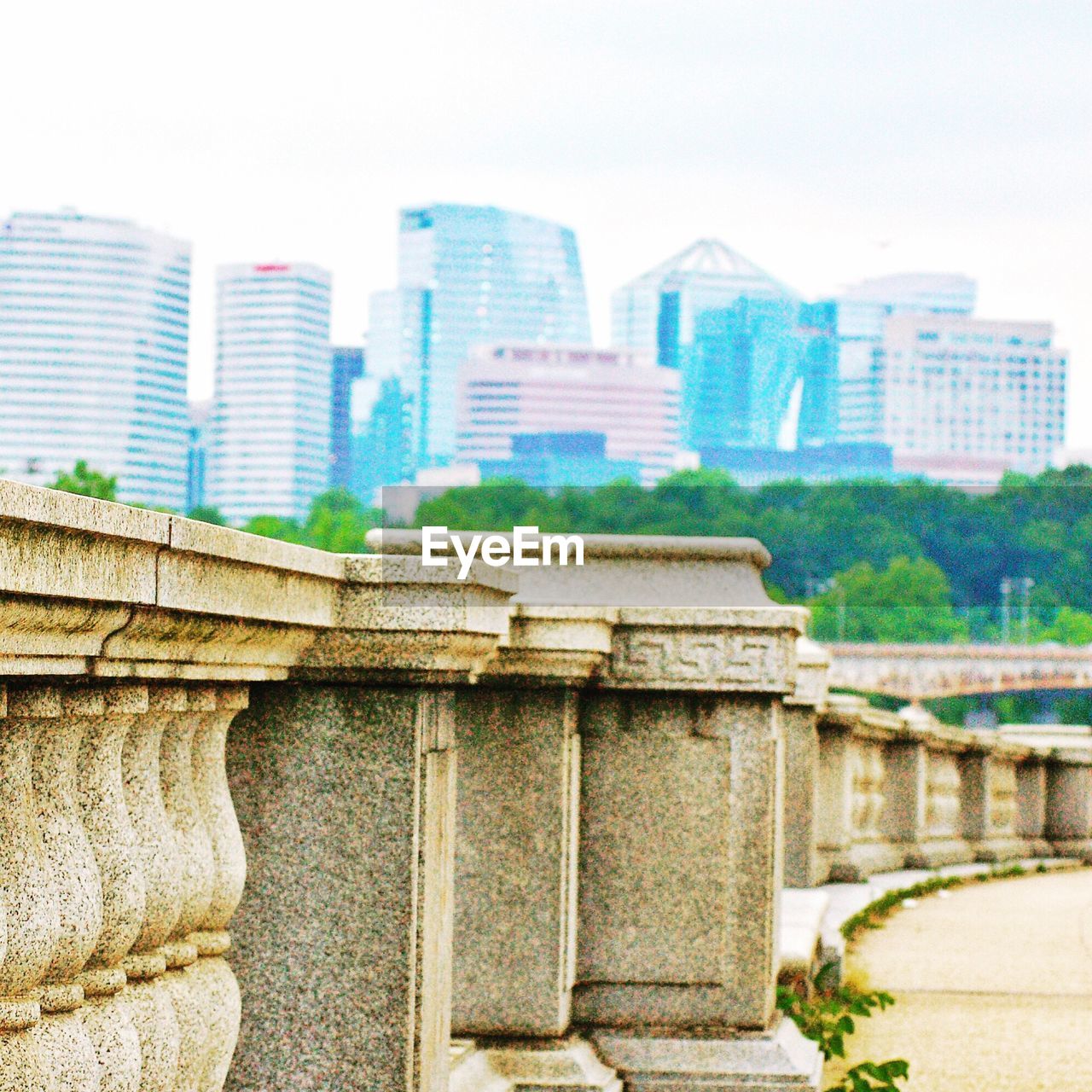 VIEW OF BUILDINGS AGAINST SKY