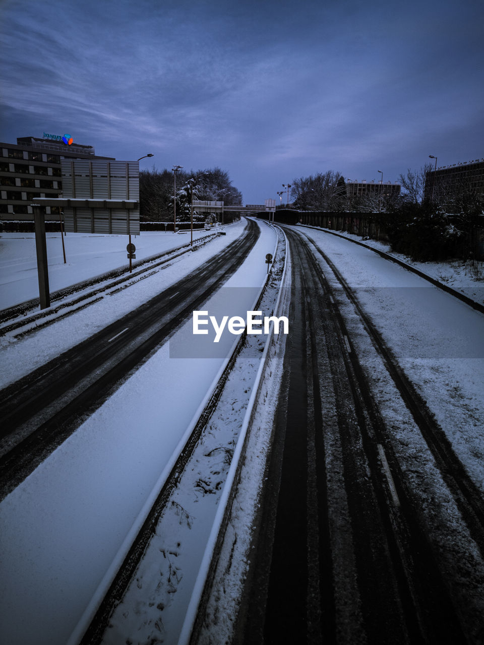 RAILROAD TRACKS IN WINTER