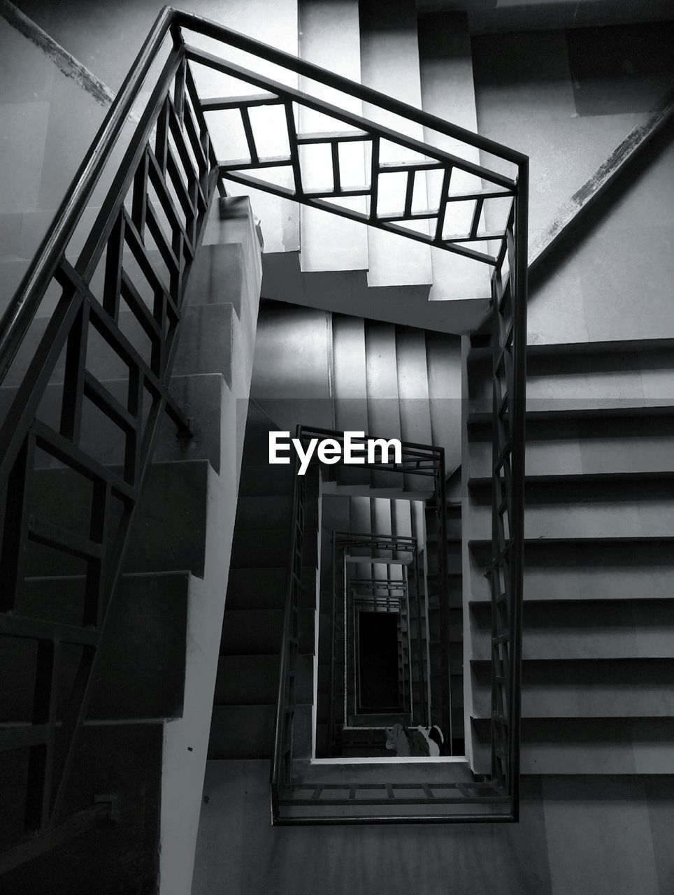 STAIRCASE OF STAIRS