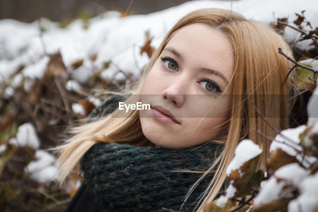 PORTRAIT OF YOUNG WOMAN