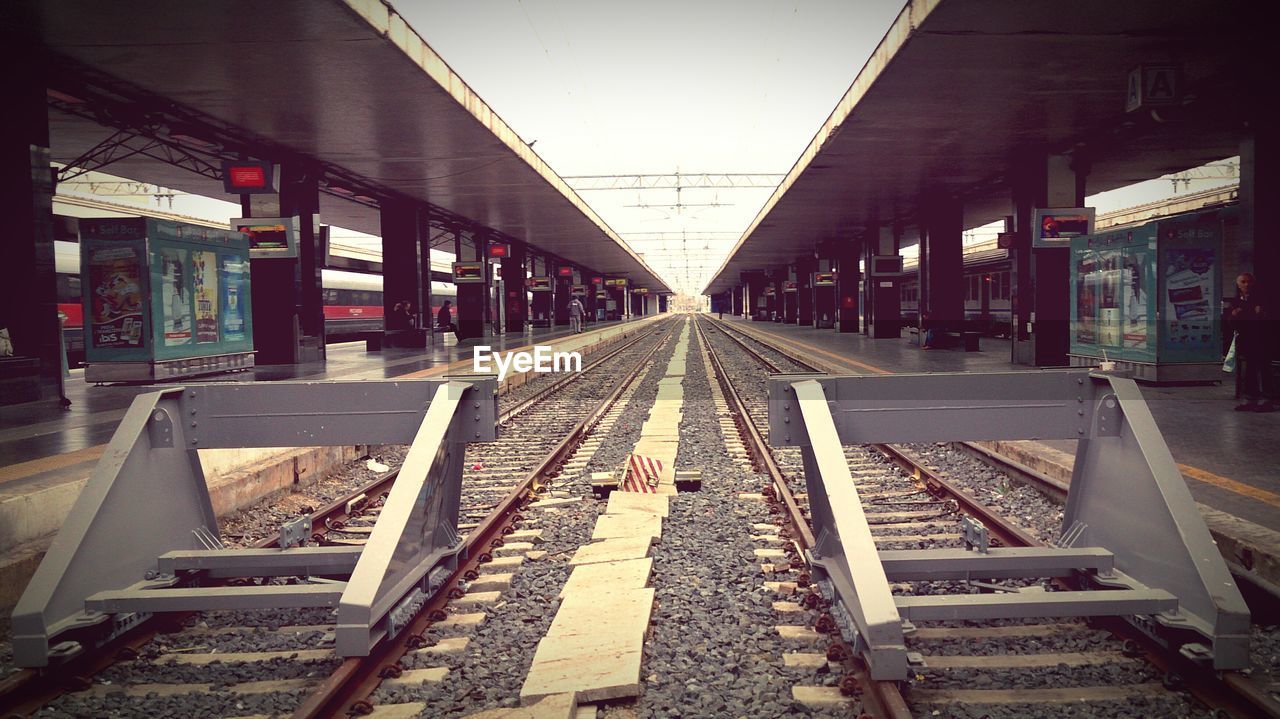 RAILROAD TRACKS ON RAILWAY STATION