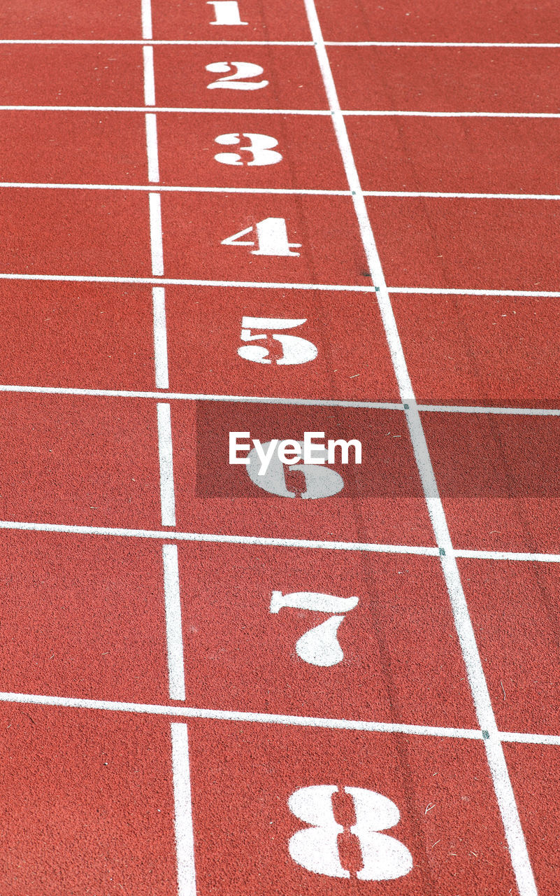 Numbers from one to eight of the athletics track lane