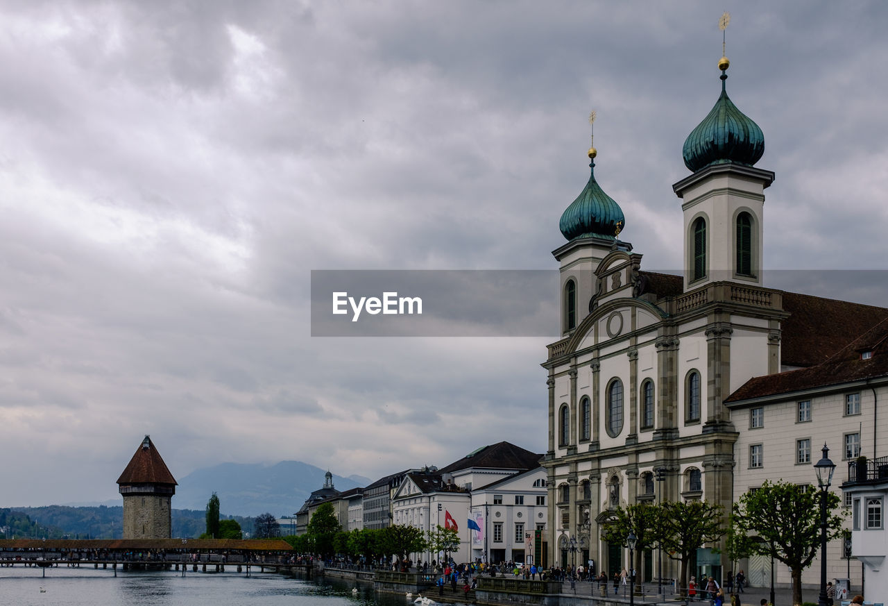 CATHEDRAL IN CITY AGAINST SKY