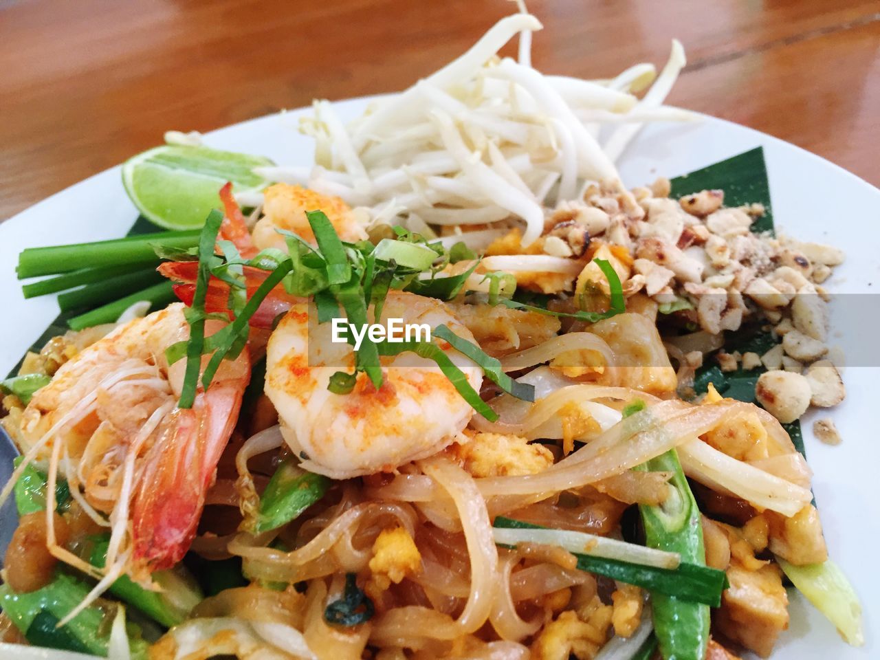 Close-up of shrimp pad thai