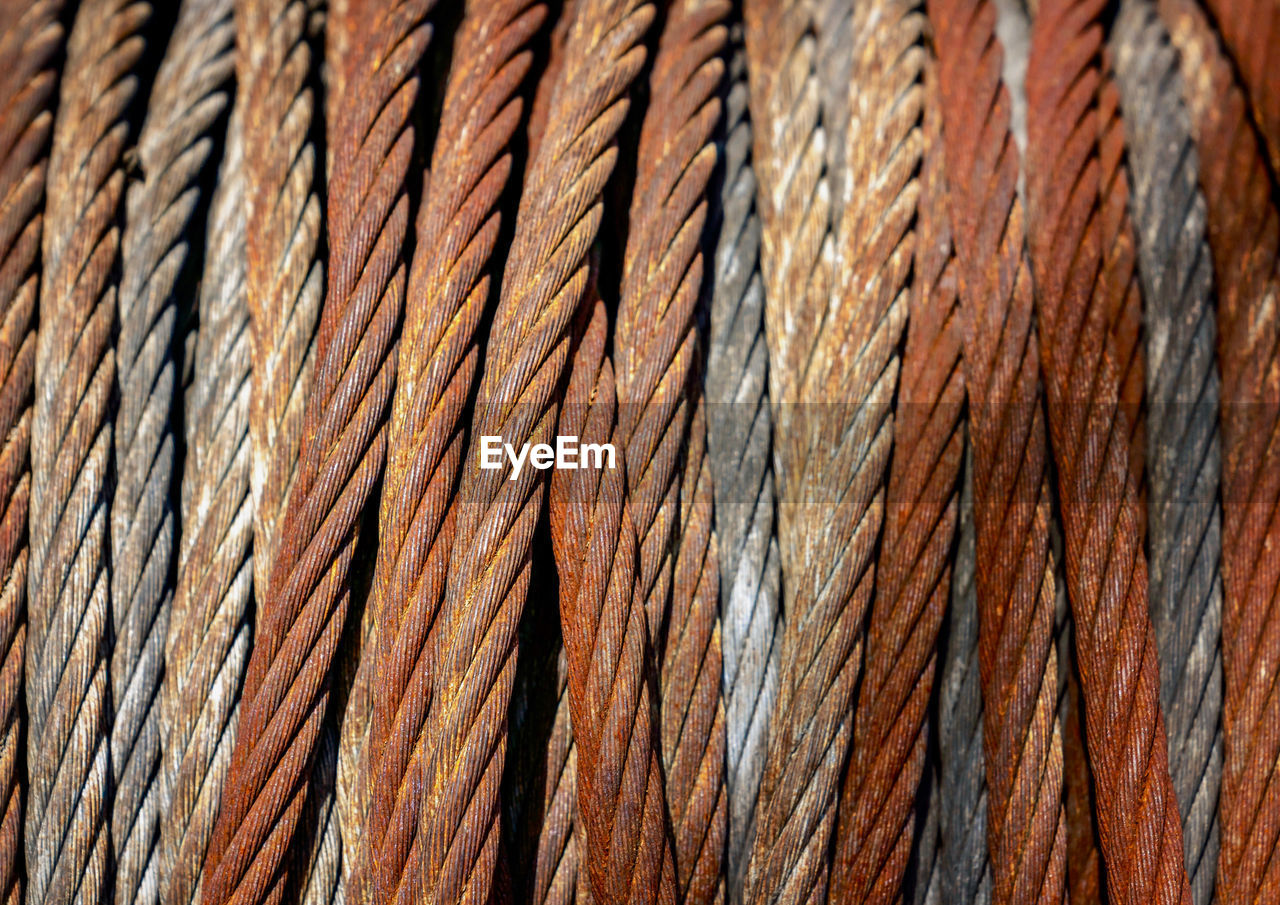 Full frame shot of rusty steel cable