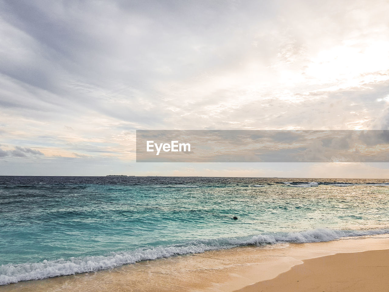 VIEW OF SEA AGAINST SKY