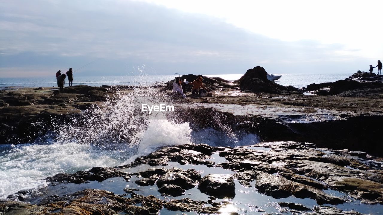 PANORAMIC VIEW OF SEA AGAINST SKY