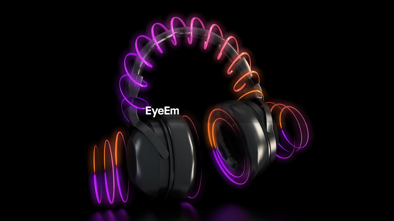 ILLUMINATED LIGHT PAINTING