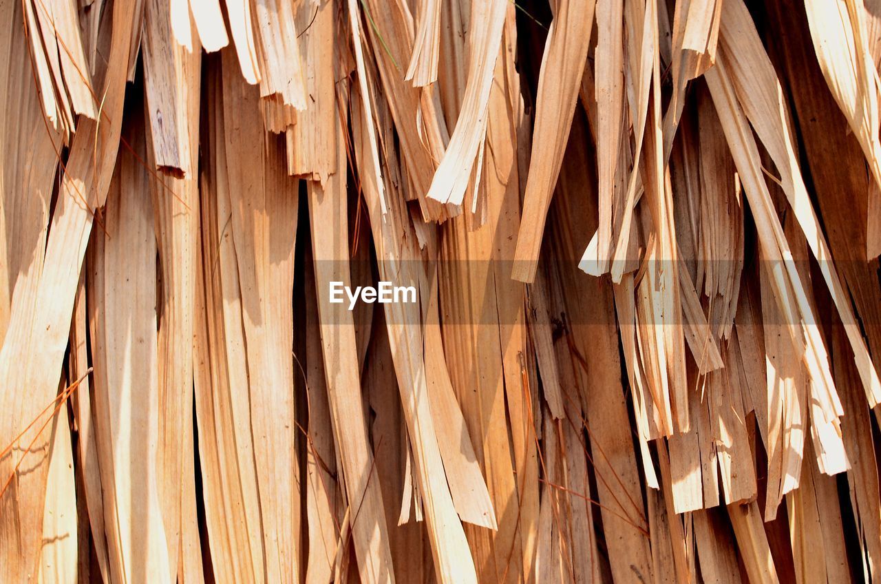 FULL FRAME SHOT OF WOOD ROOF