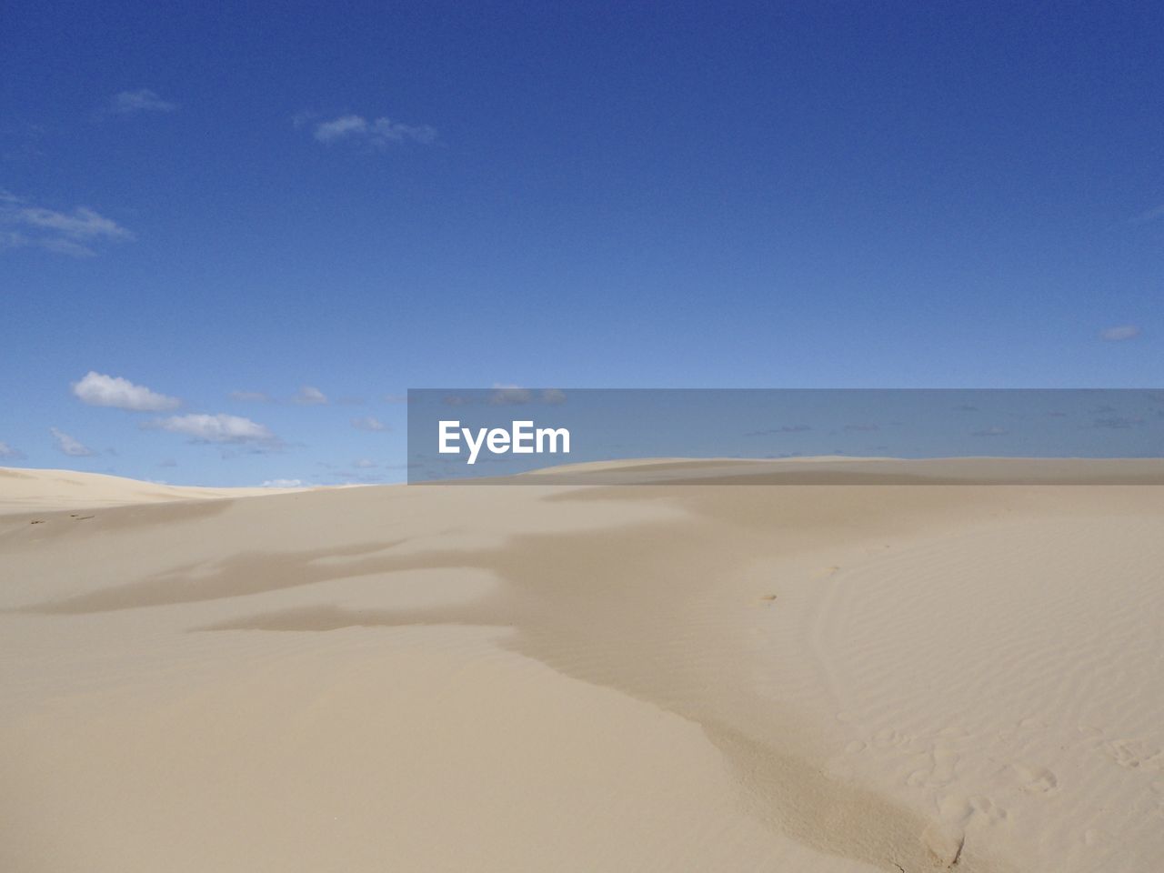 SCENIC VIEW OF DESERT AGAINST SKY