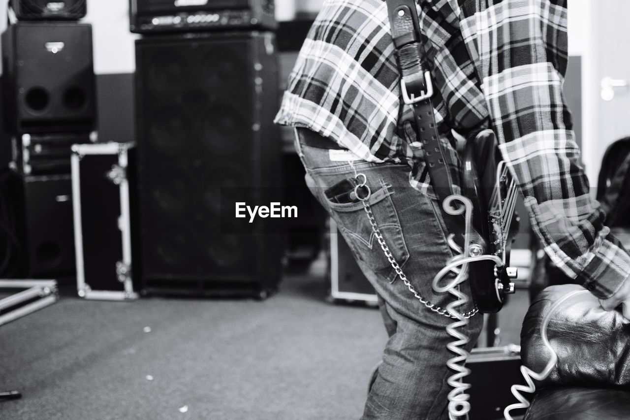 Rock and roll rituals of a bass player