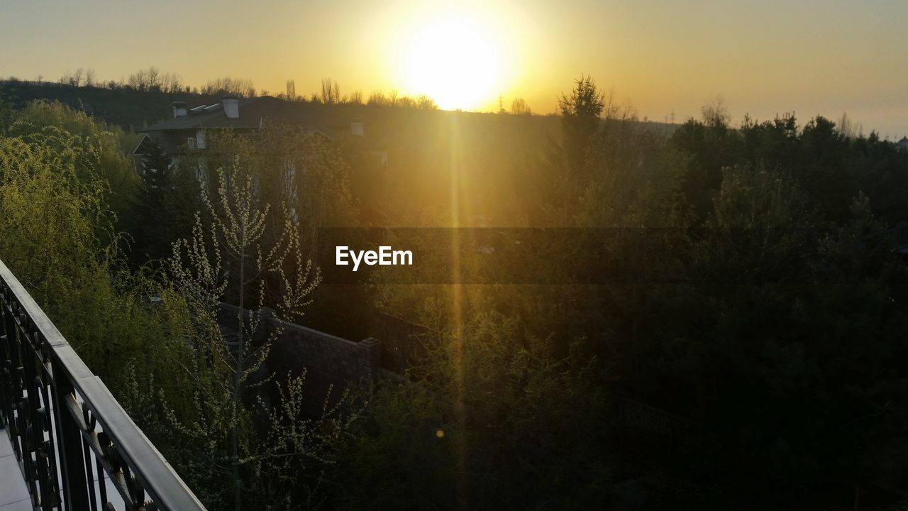 SCENIC VIEW OF SUNSET AGAINST SKY