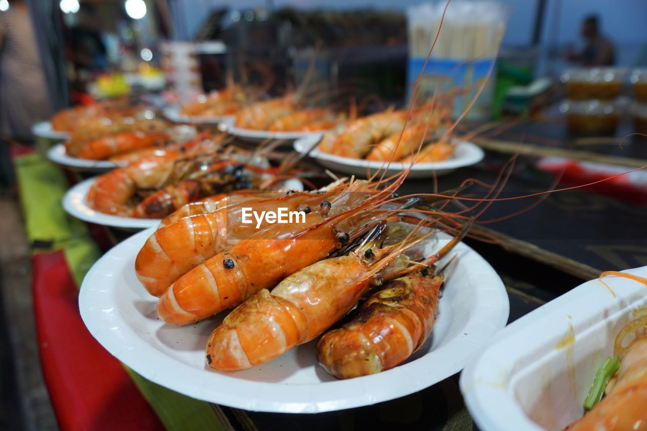 CLOSE-UP OF FOOD ON TABLE