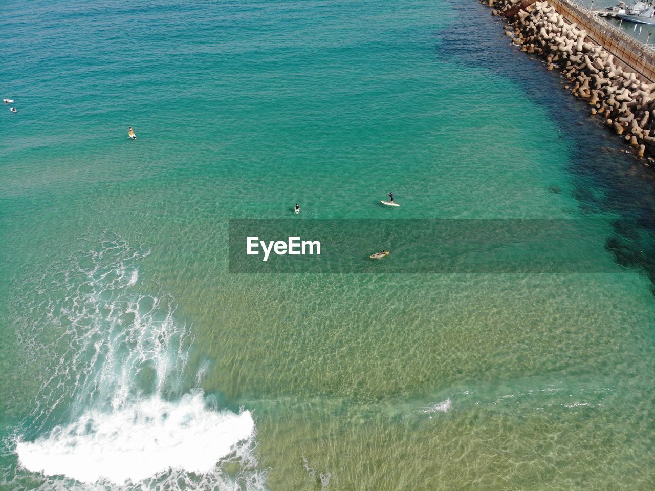 HIGH ANGLE VIEW OF SEA WAVES