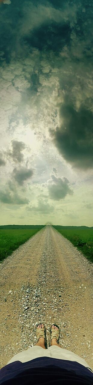 SCENIC VIEW OF FIELD AGAINST CLOUDY SKY