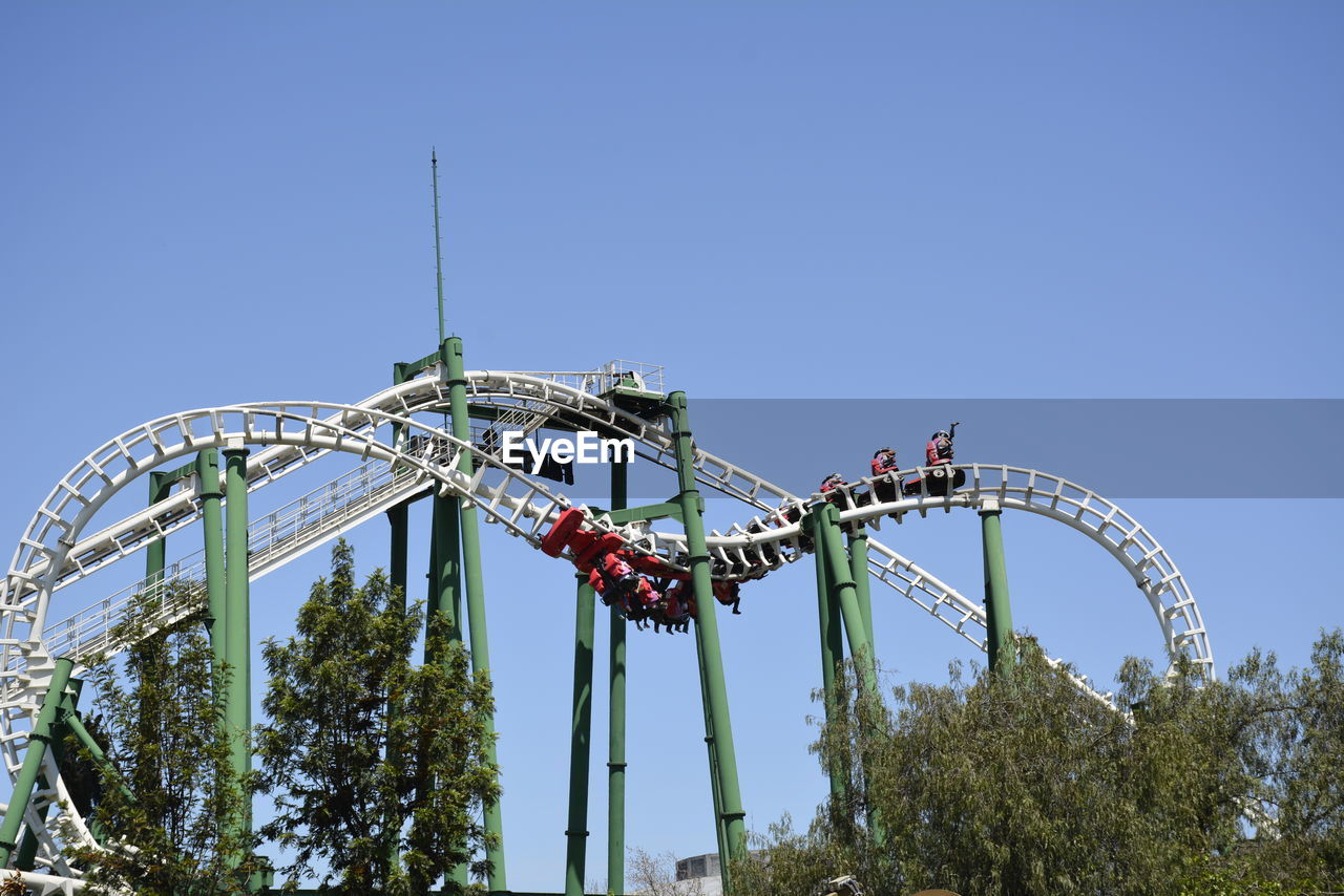 Amusement park and playground