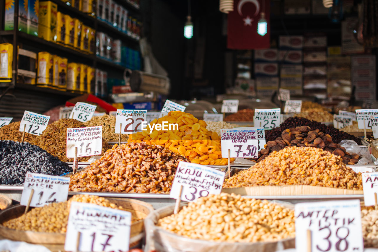 VARIOUS VEGETABLES FOR SALE AT MARKET