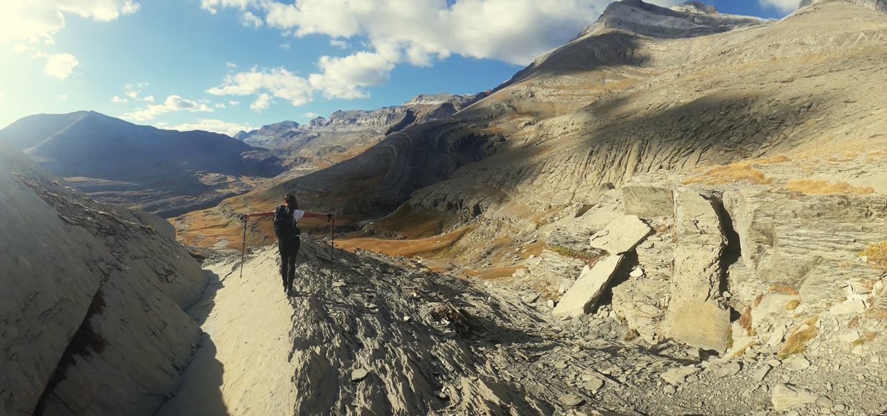 SCENIC VIEW OF MOUNTAIN RANGE AGAINST SKY