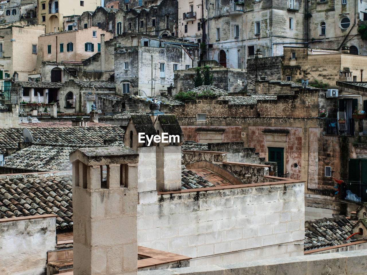 HIGH ANGLE VIEW OF BUILDINGS