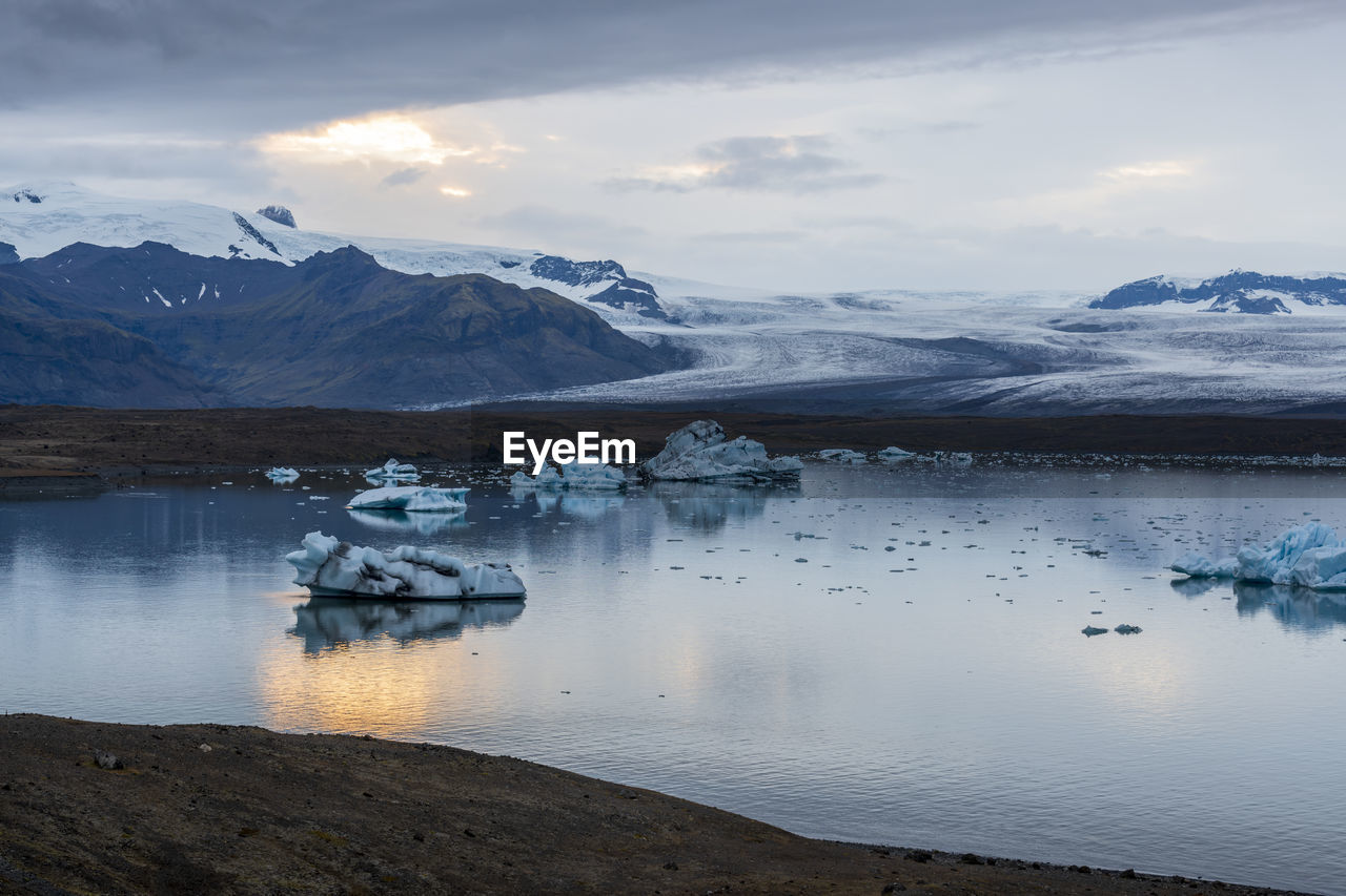 Ice floe in glacier lake, jökulsarlon, iceland