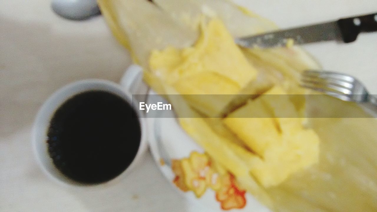 CLOSE-UP OF FOOD ON TABLE