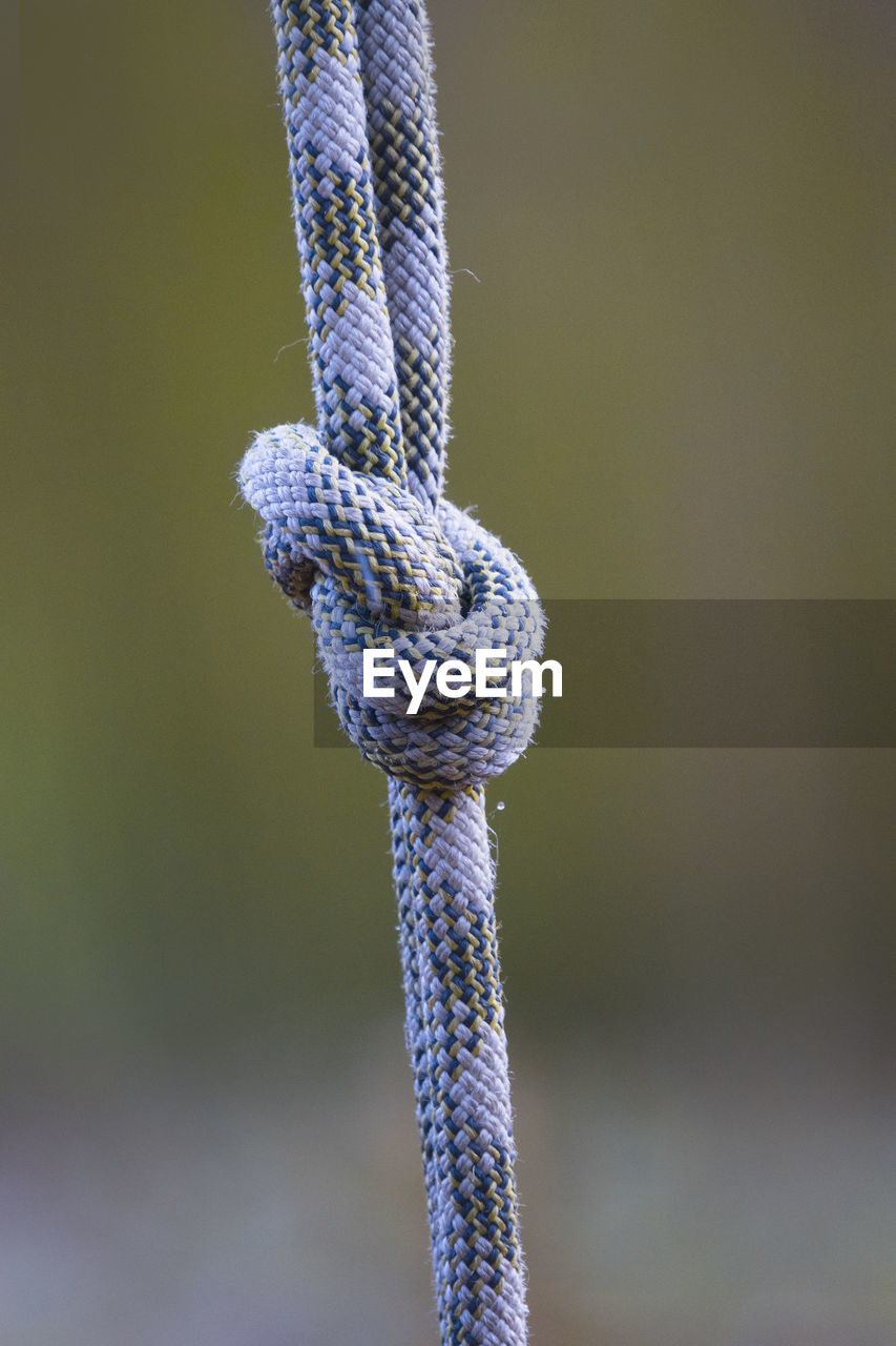 close-up of rope tied up