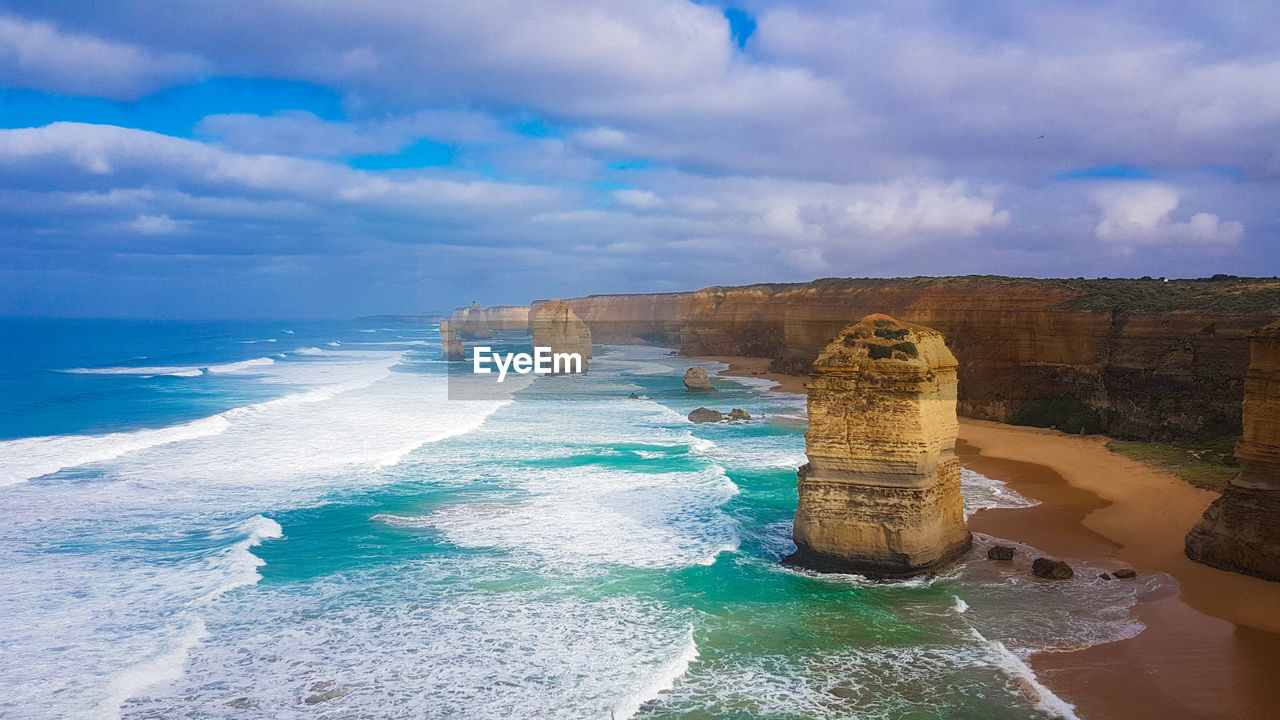 Twelve apostles, great ocean road, victoria, australia