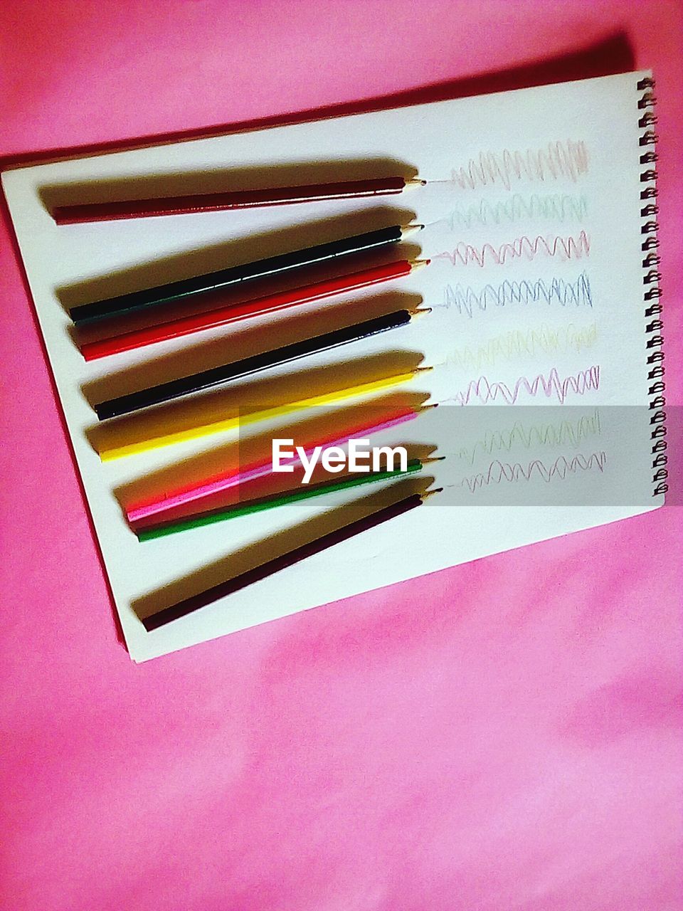 CLOSE-UP OF PINK PENCILS