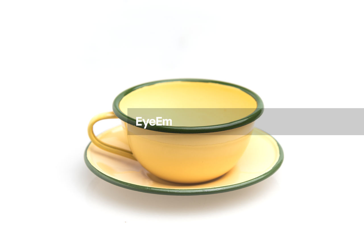 HIGH ANGLE VIEW OF TEA ON WHITE BACKGROUND