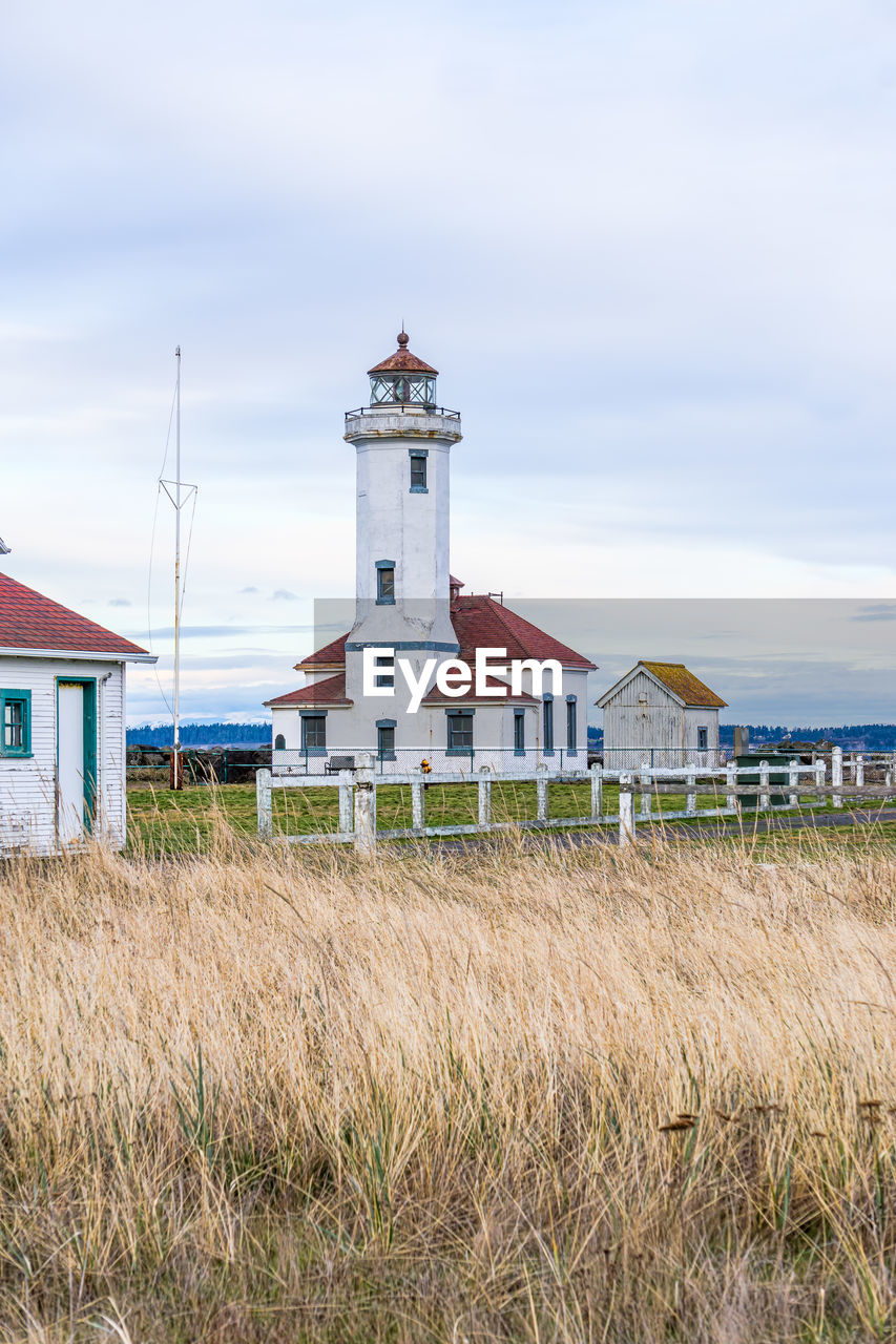 A lighthouse in port townsend, washington.