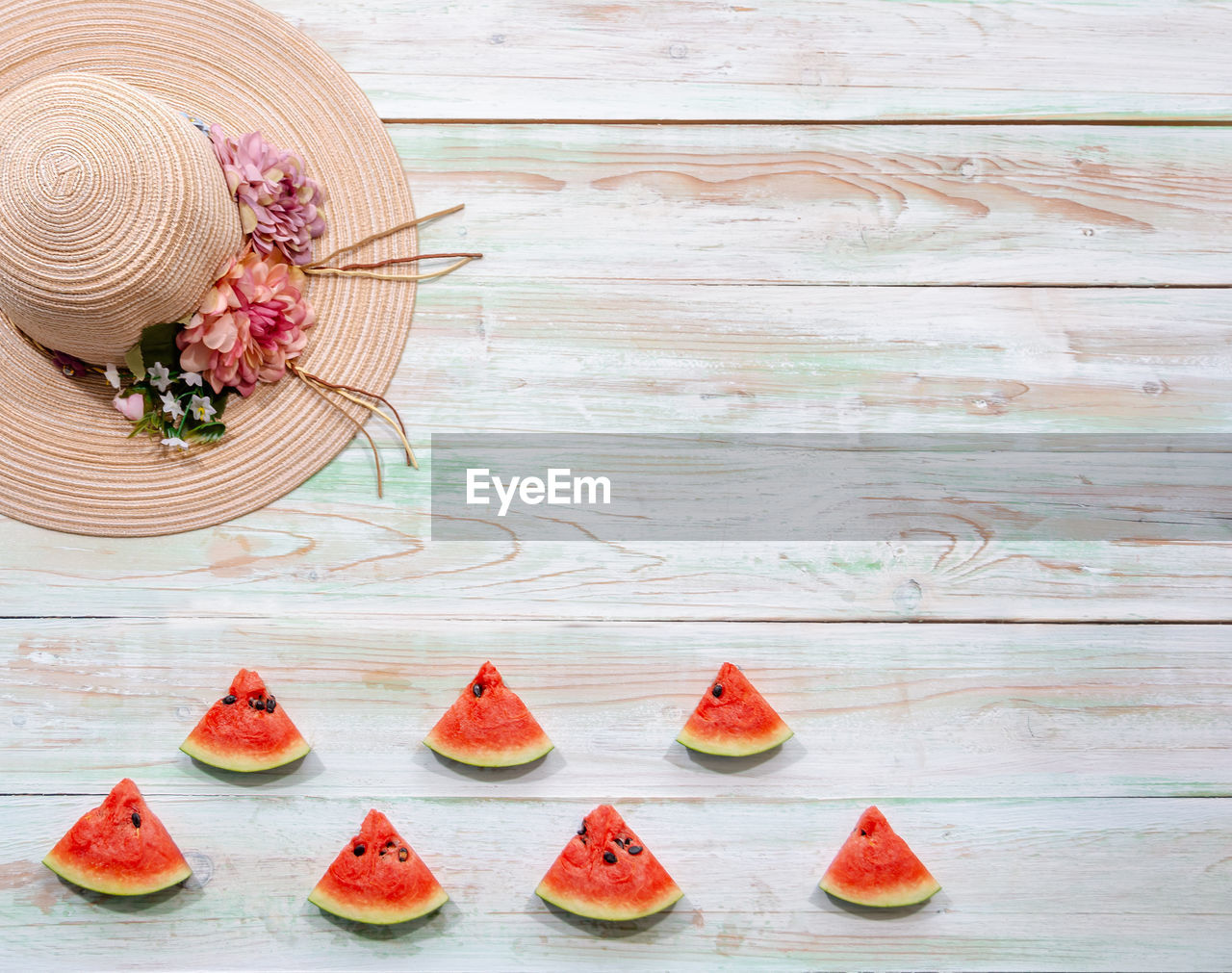 VARIOUS FRUITS ON TABLE