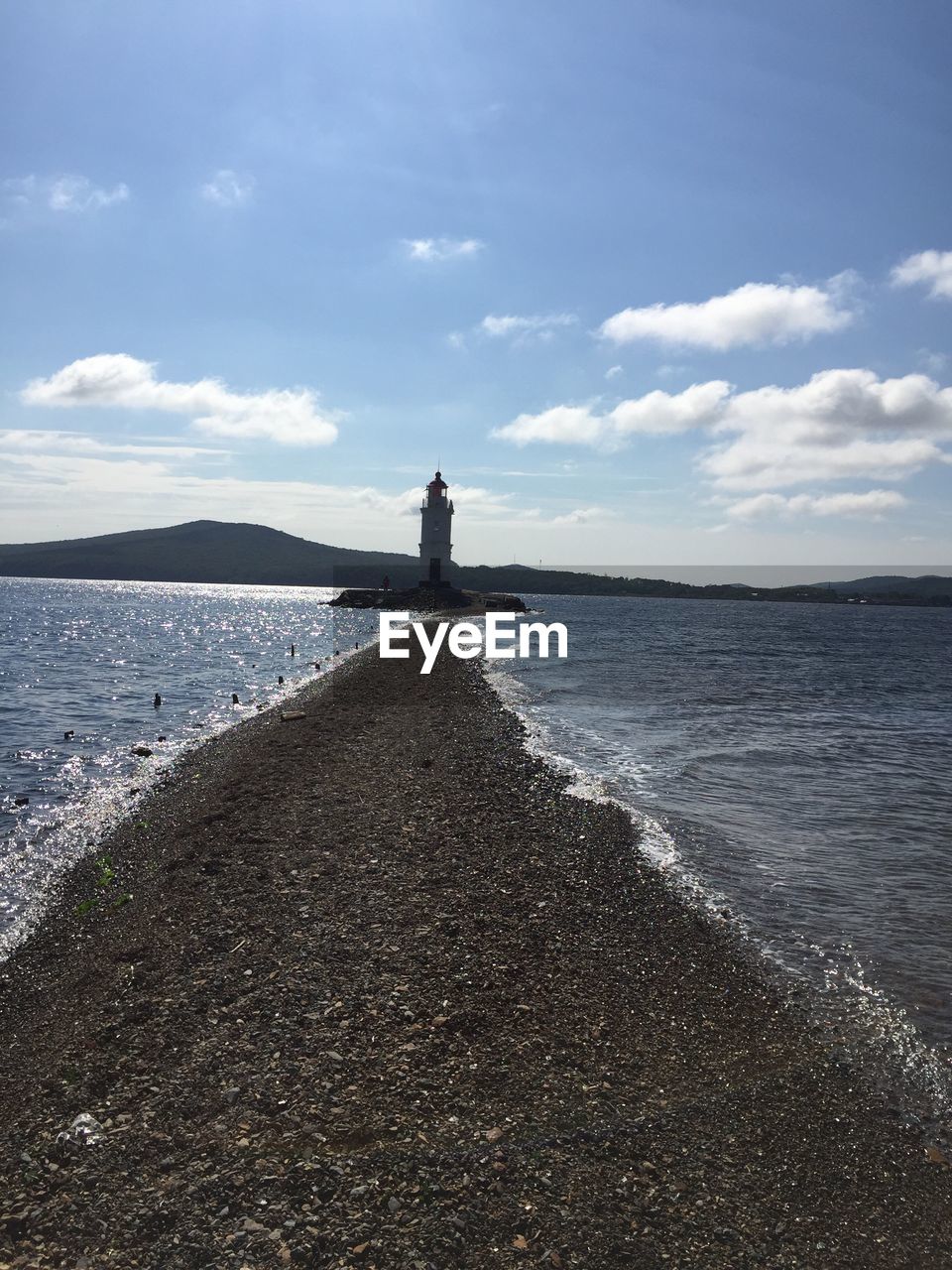 SCENIC VIEW OF CALM SEA AGAINST SKY