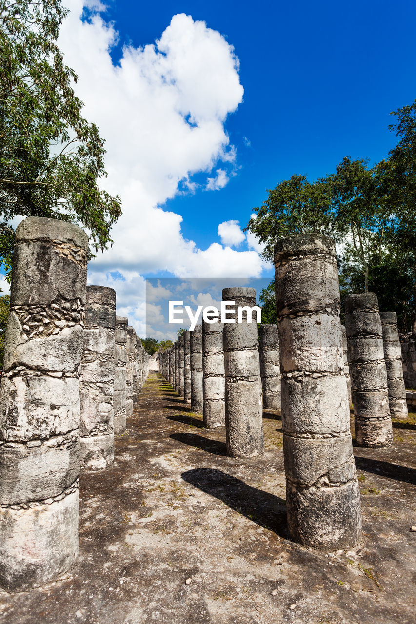 VIEW OF OLD RUINS AGAINST SKY