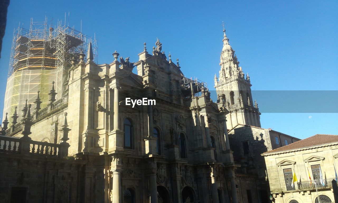 LOW ANGLE VIEW OF CHURCH AGAINST SKY