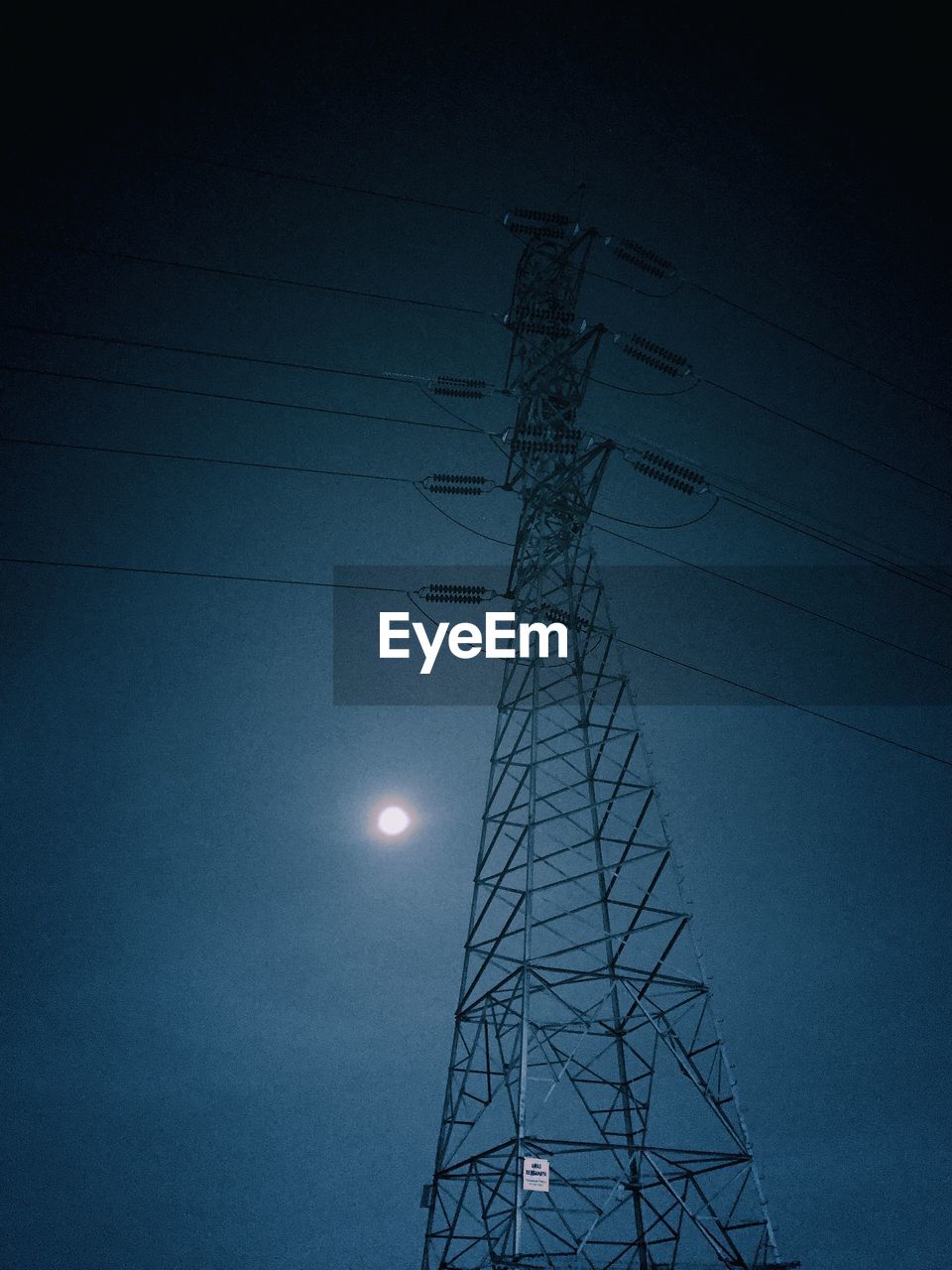 LOW ANGLE VIEW OF ELECTRICITY PYLON AGAINST SKY