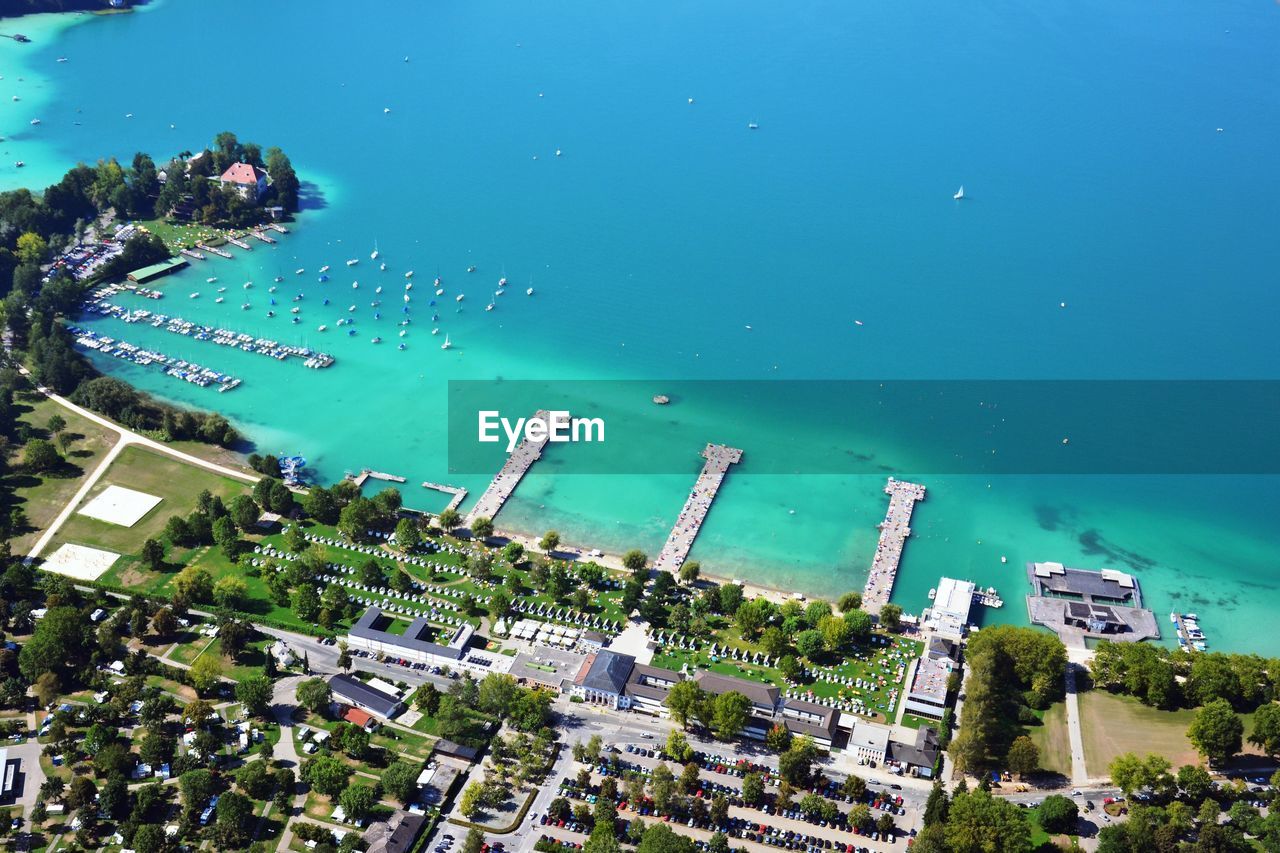 HIGH ANGLE VIEW OF BUILDINGS AND SEA